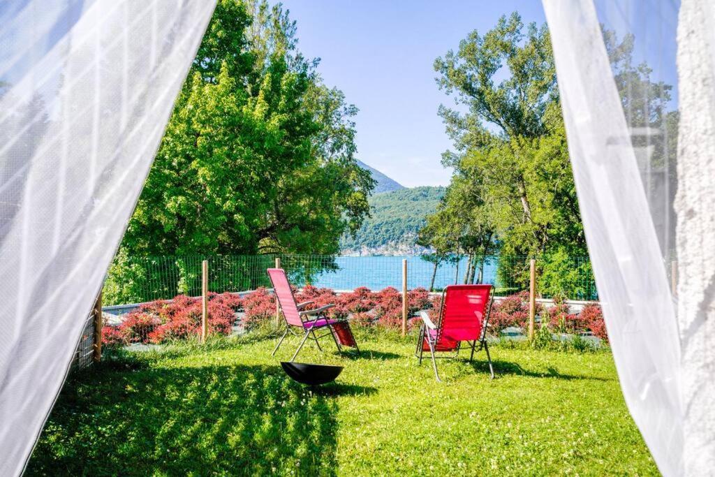 Cabana&les Pieds Dans L'eau *